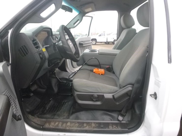 2013-ford-f350-image-13