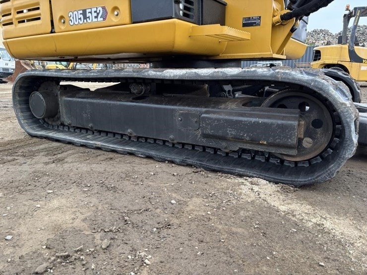 caterpillar-305.5e2-image-25
