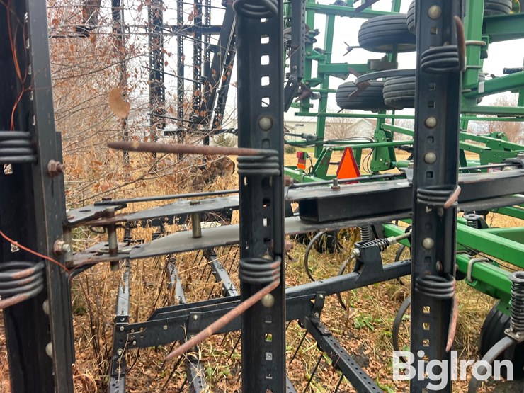 john-deere-2210-image-11