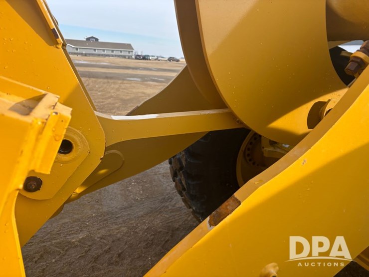 caterpillar-926m-image-50