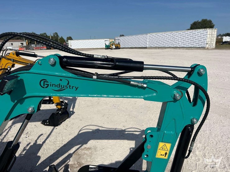 unused-2025-cfg-industrial-qh12r-mini-excavator-image-10