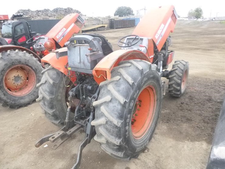 kubota-m8200-image-3