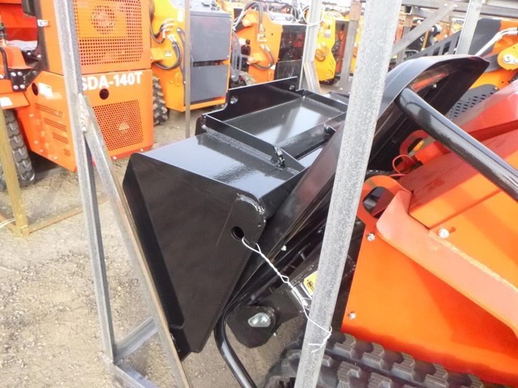 2025-agt-sda-140t-skid-steer-track-loader-image-7