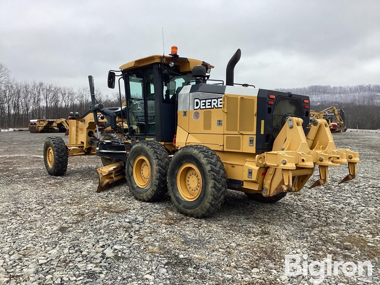 2013-deere-672g-image-7