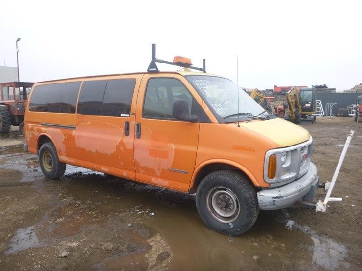 2000-gmc-3500-image-2