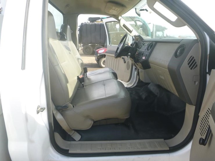 2008-ford-f450-image-15