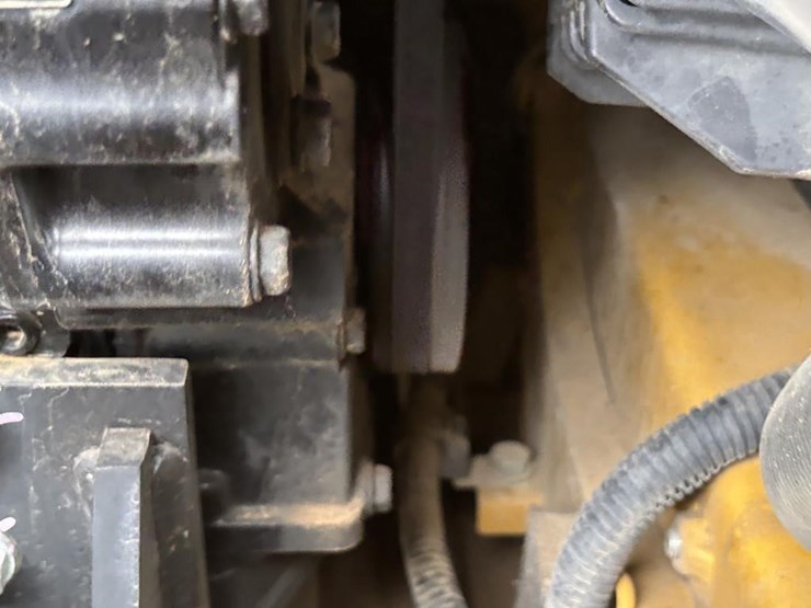 2022-deere-35g-image-52