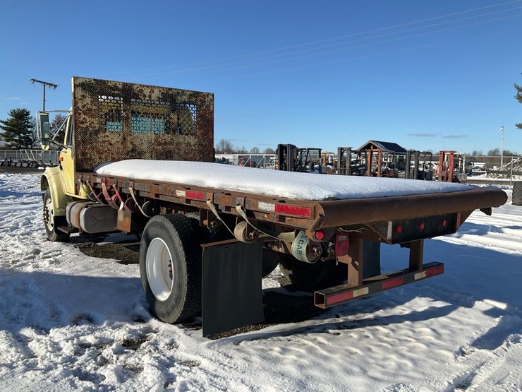 international-4900-image-3