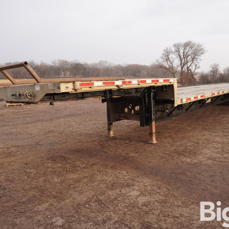 2014 Transcraft Tri/A Drop Deck Trailer W/Ramps