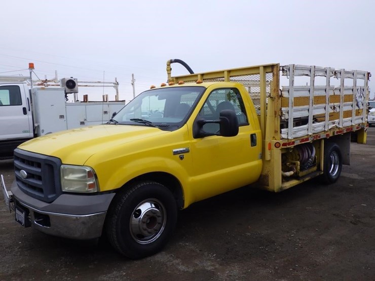 2005-ford-f350-image-1