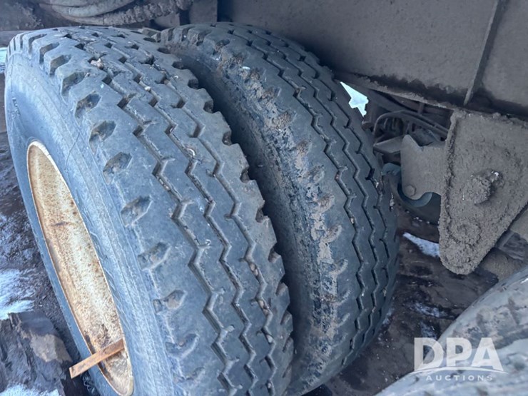 2012-merritt-grain-trailer-image-24