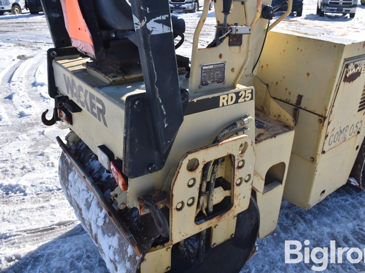 2001-wacker-neuson-rd25-image-18