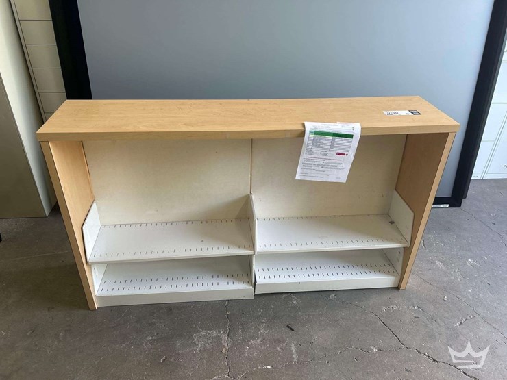 shelf-with-metal-racks-image-5