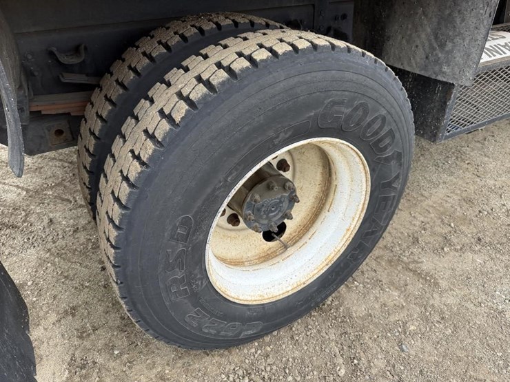 2001-caterpillar-3126-image-8