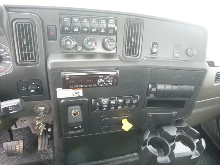 2020-international-mv607-image-13