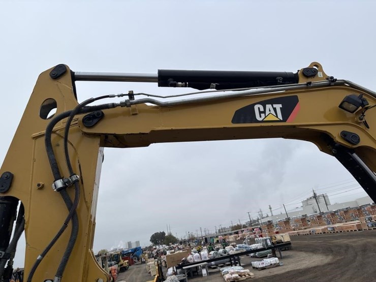caterpillar-305.5e2-cr-image-18