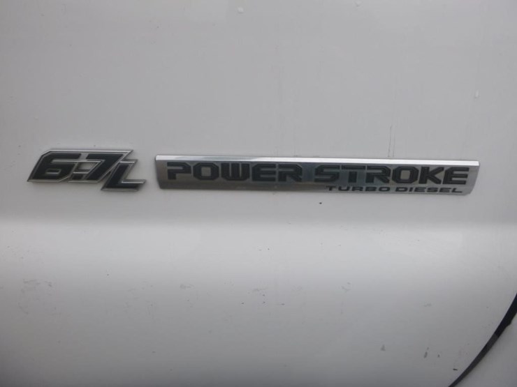 2016-ford-f650-xlt-image-24