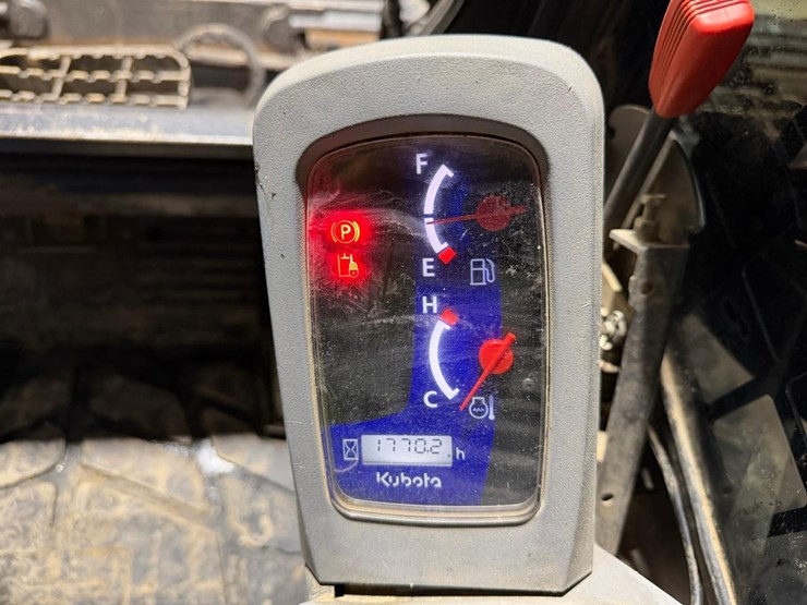 kubota-svl75-2-image-19