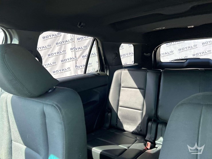 2018-ford-explorer-awd-suv-image-20