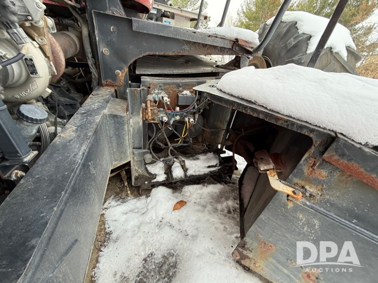 case-ih-titan-3030-image-31