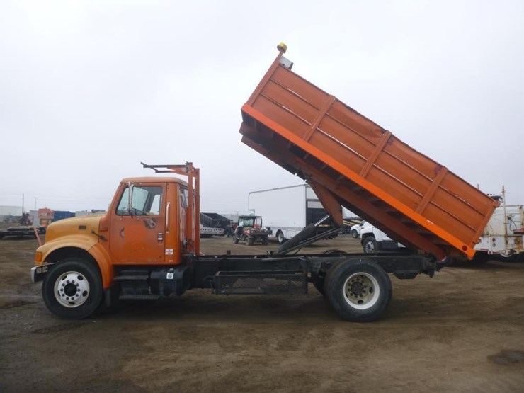 international-4900-image-8