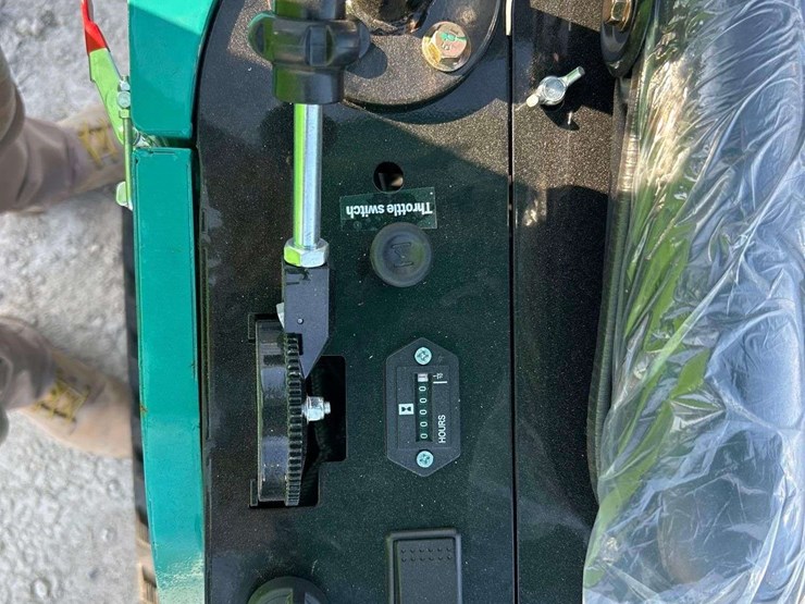 unused-2025-cfg-industrial-qh12r-mini-excavator-image-8