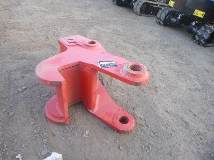 caterpillar-440-image-3