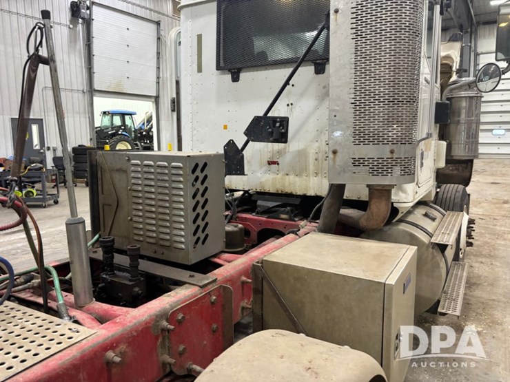 international-9900i-image-47