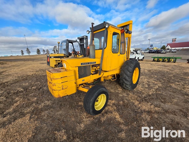 john-deere-380-image-4