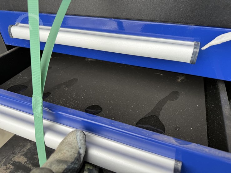 2025-workbench-7ft-18d-image-9