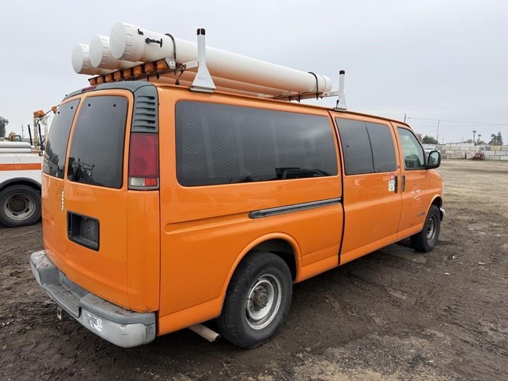 2000-gmc-3500-image-4