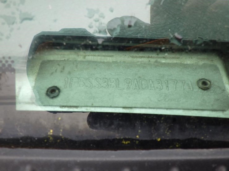 ford-econoline-350-image-14