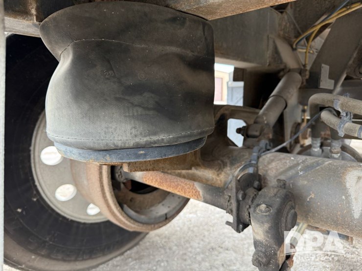 2016-timpte-grain-trailer-image-55