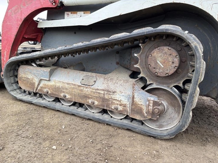 2016-takeuchi-tl8-image-15