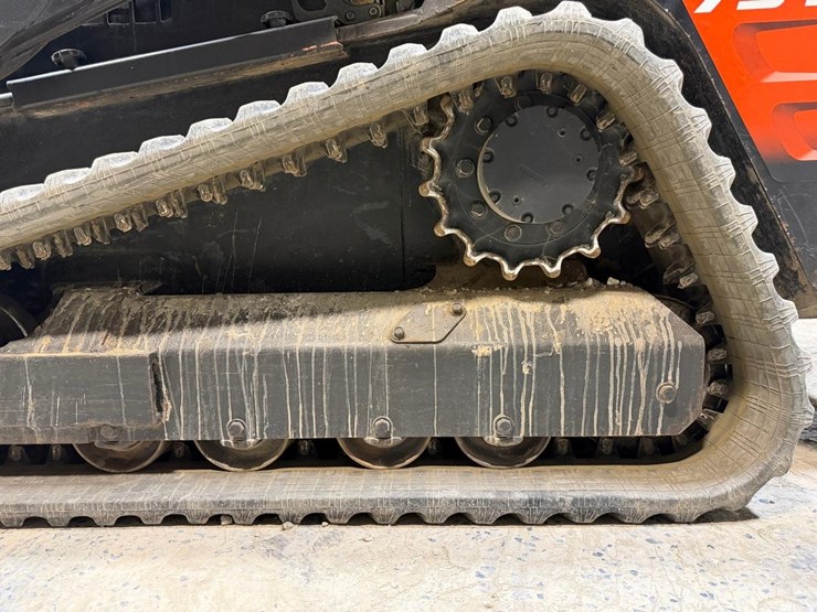 kubota-svl75-2-image-13