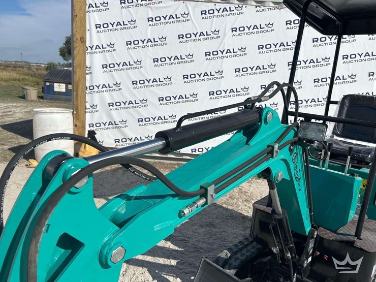 unused-2025-cfg-industrial-mx12rx-mini-excavator-image-16