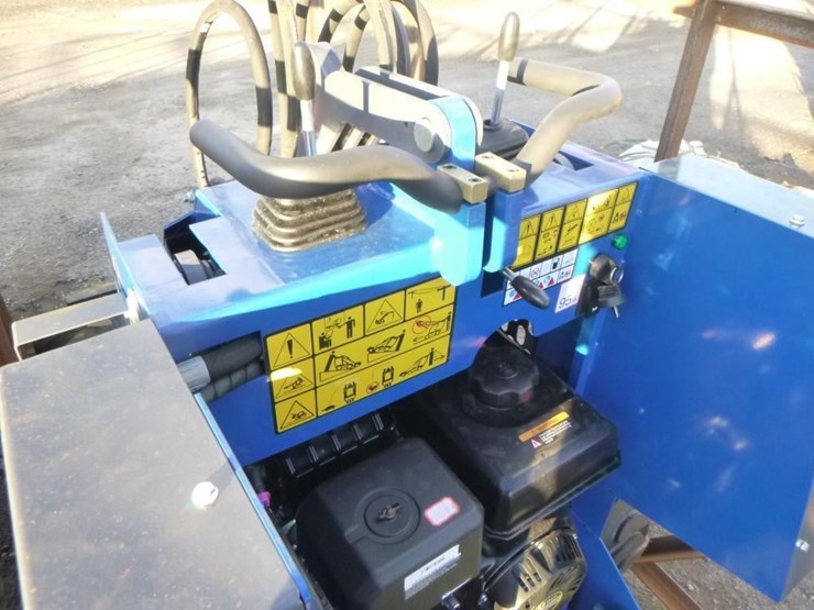 2025-agt-mx-mrw14-skid-steer-loader-image-13