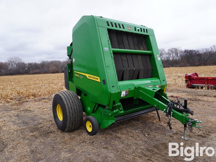 2024-john-deere-561m-image-3