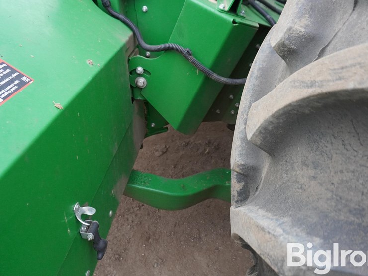 john-deere-w235r-image-15