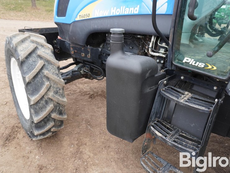 new-holland-t6050-image-17