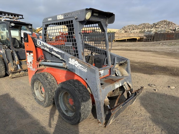 2003-thomas-t153-skid-steer-loader-image-2