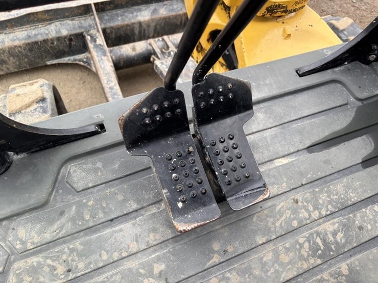 caterpillar-305.5e2-cr-image-39