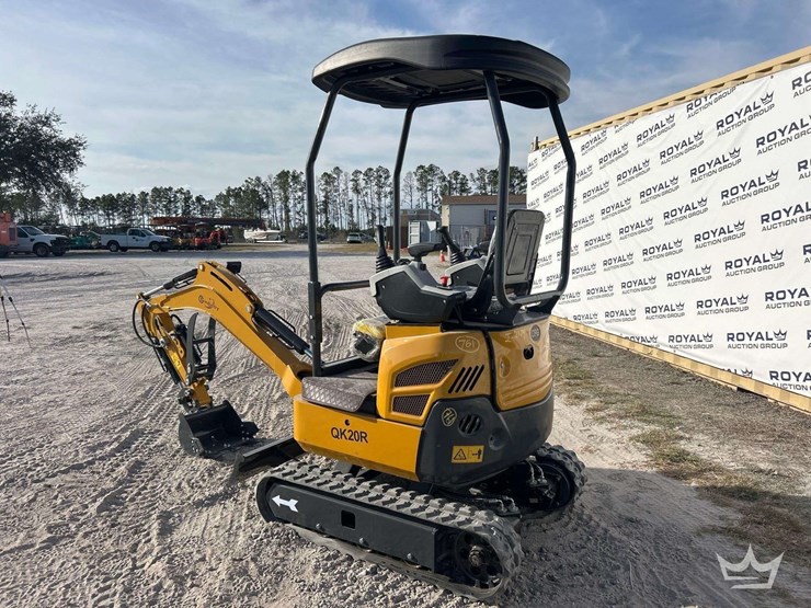 2025-cfg-industrial-qk20r-mini-excavator-image-4