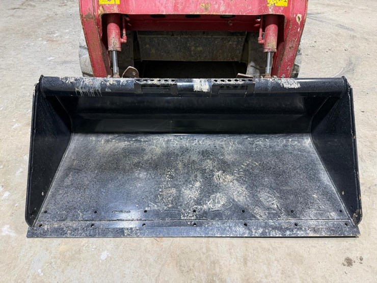 takeuchi-tl8-image-9