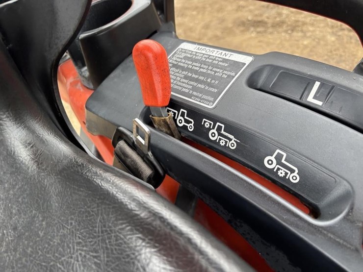 kubota-b2301-image-36