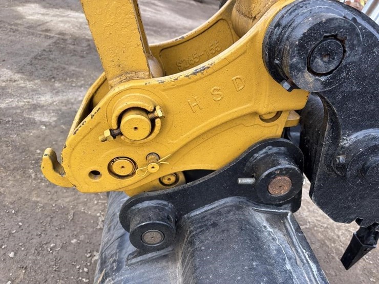 2023-caterpillar-305.5e2-image-15