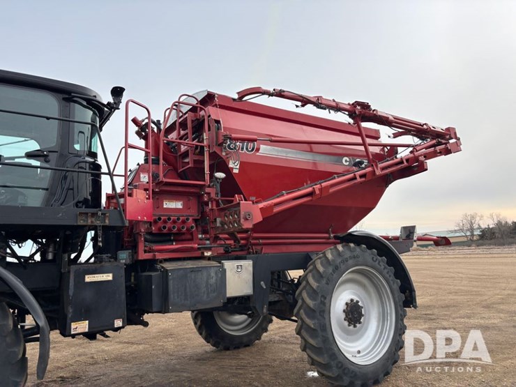 2018-case-ih-810-image-69