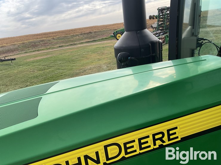john-deere-8345r-image-16