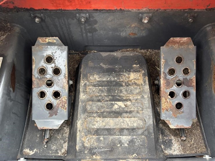 kubota-ssv75-image-28