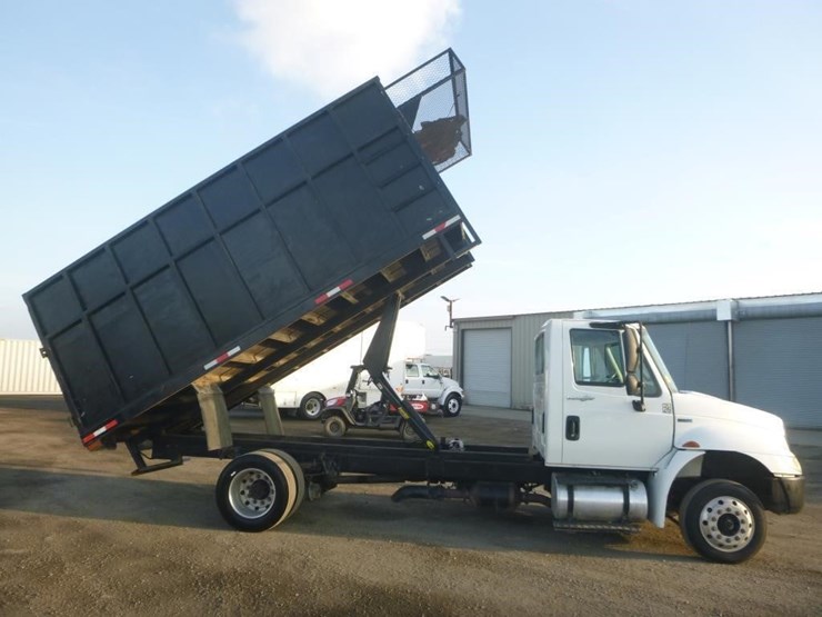 2014-international-durastar-4300-image-9